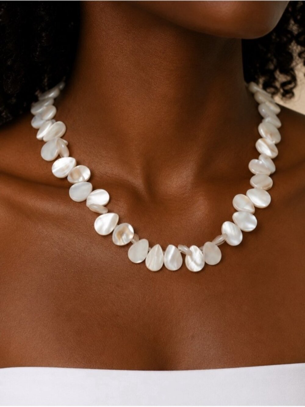 New! Coastal Teardrop Shell Necklace NWOT (5009)